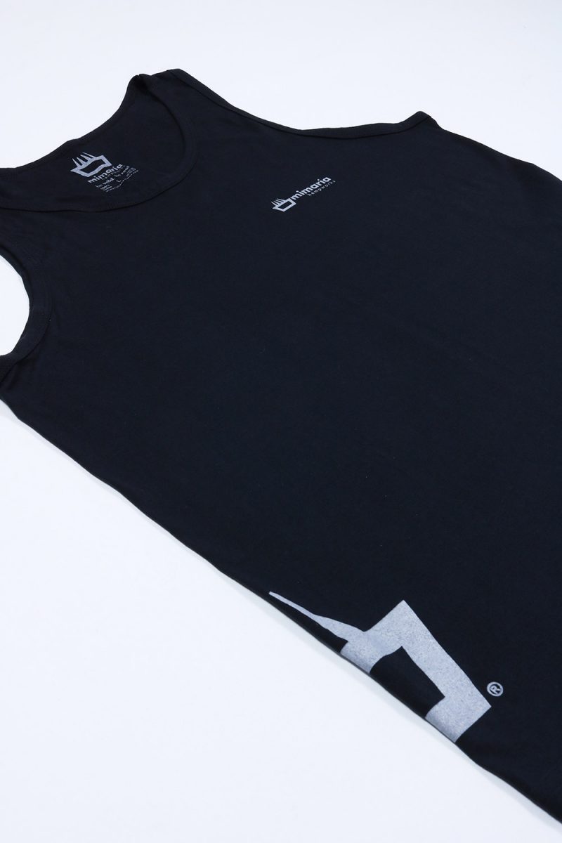 Camiseta de tirantes mimaría street photosynthesis de color negro con el logo en el costado